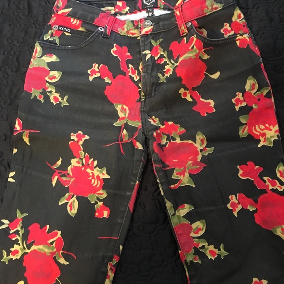 XOXO 90s Floral Print Stretch Jeans - Picture 6 of 6